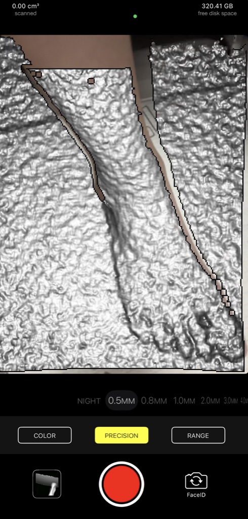 The Heges scanning app on a phone showing a foot scan